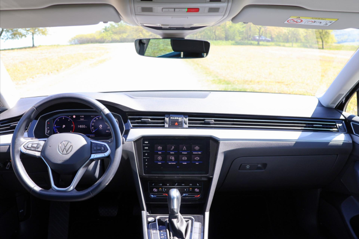 Volkswagen Passat 2,0 TDI DSG Matrix Virtual DPH