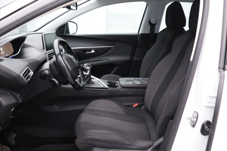 Peugeot 3008 1.2 PureTech 96kW CZ DPH