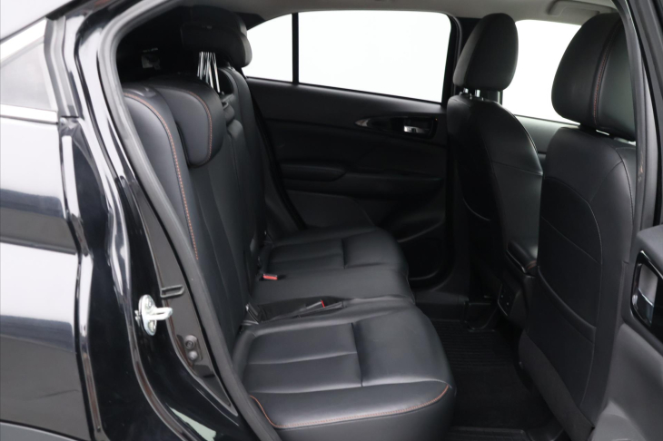 Mitsubishi Eclipse Cross 1,5 T-Mivec 120kW LED Kůže