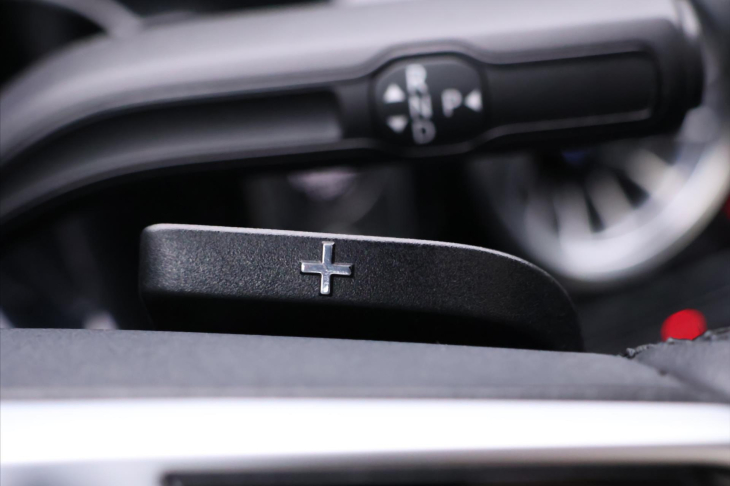 Mercedes-Benz GLA 2,0 250 4Matic A8 165kW