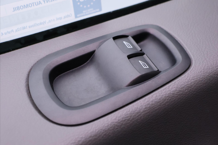 Ford Transit 2,0 TDCi 96kW L2 CZ 1.Maj. DPH