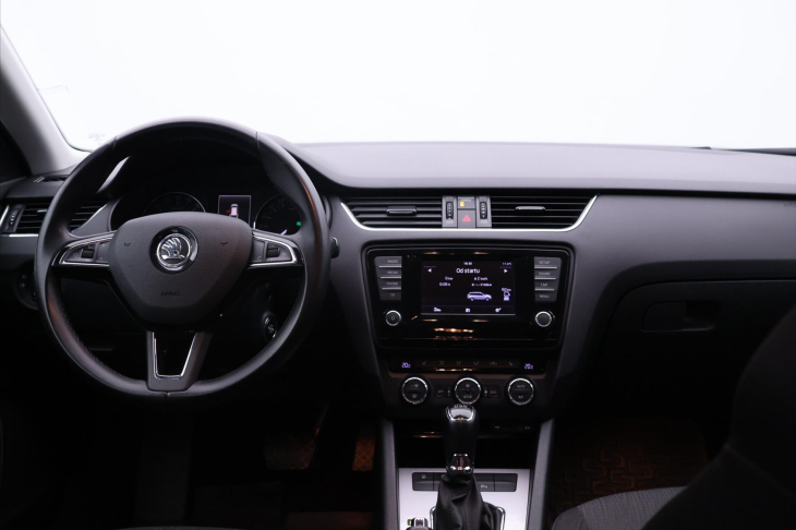 Škoda Octavia 2,0 TDI 110kW DSG Style Xenon