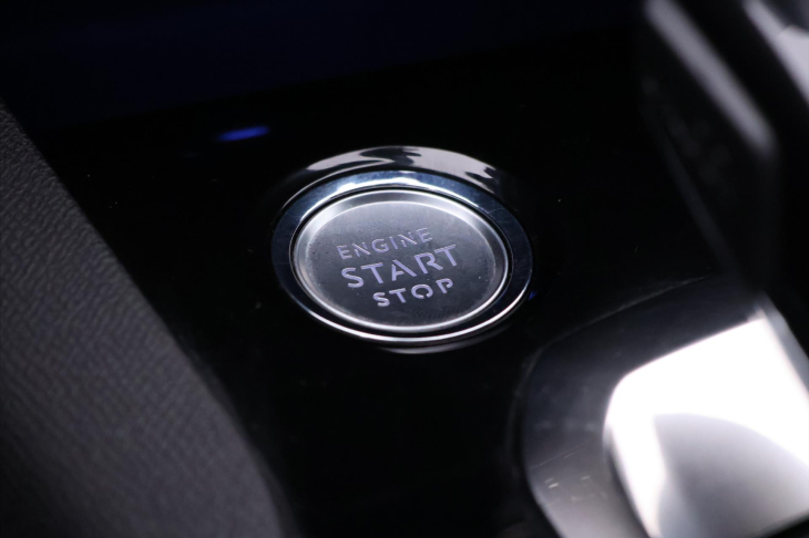 Peugeot 5008 1,6 i 133 kW GT-Line CZ 7-Míst