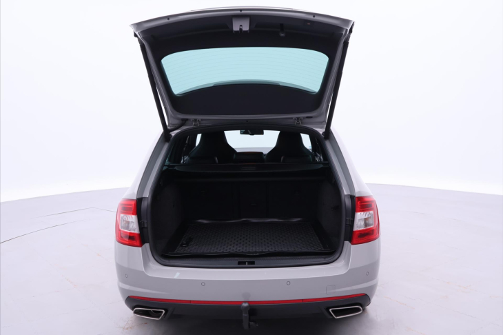 Škoda Octavia 2,0 TDI 135kW DSG Webasto RS
