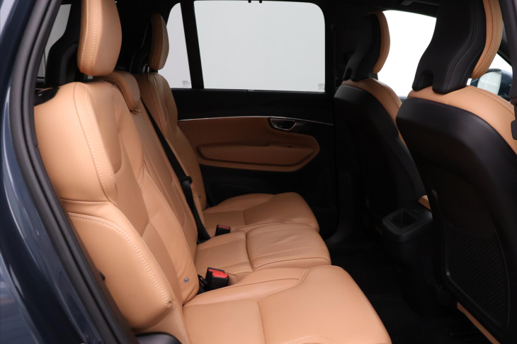 Volvo XC90 2,0 B5 173kW AWD Plus Bright CZ DPH
