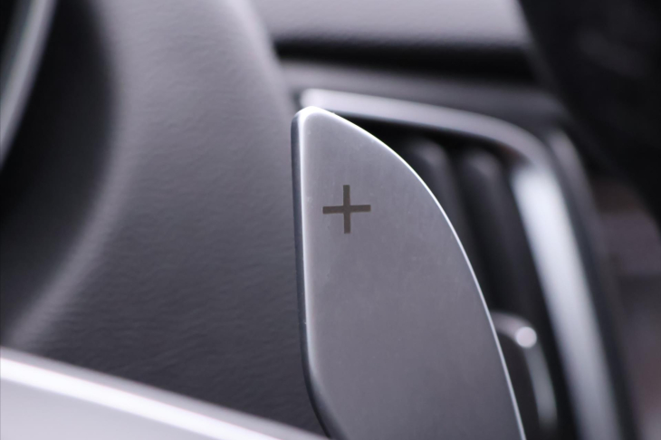 Maserati Levante 3,0 D 184 kW 4x4 Automat Kůže