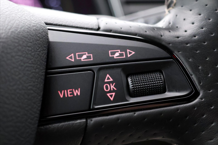 Seat Leon 2,0 TSI Cupra 221kW 4Drive DSG