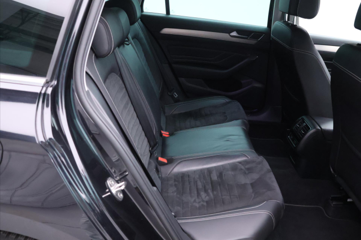 Volkswagen Passat 2,0 TDI 110kW DSG Elegance