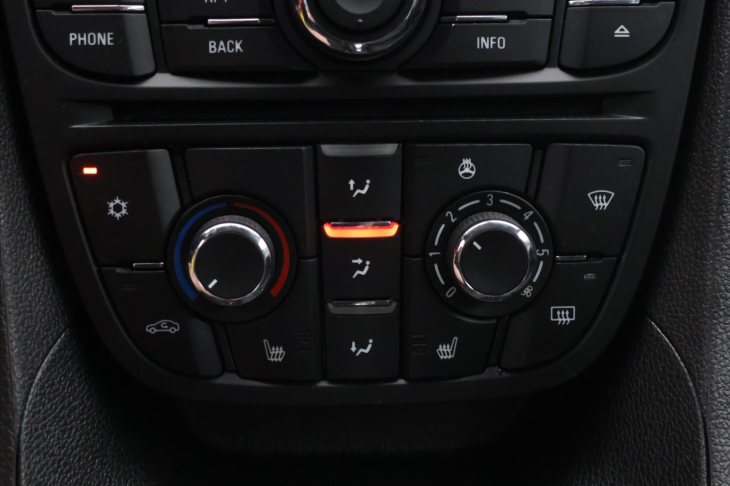 Opel Meriva 1,4 16V 88kW Automat Edice 150