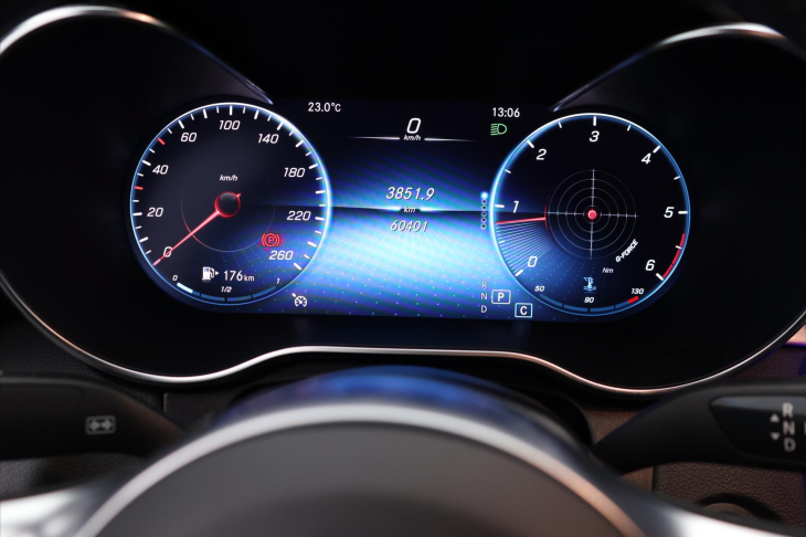 Mercedes-Benz Třídy C 2.0 300d 180kW 4Matic CZ DPH