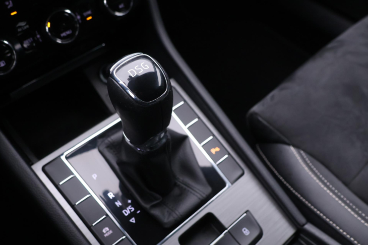 Škoda Superb 2,0 TDI 110kW Style DSG DPH CZ