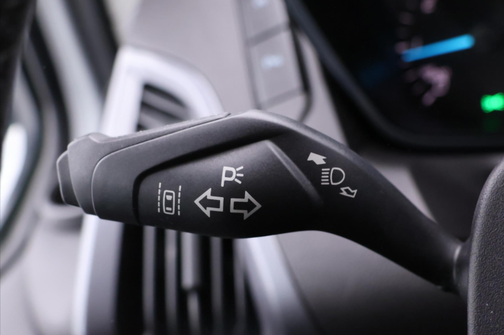 Ford Tourneo Custom 2,0 TDCi 96kW Klima CZ 9-Míst