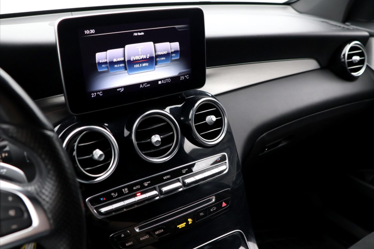 Mercedes-Benz GLC 2,0 250 4MATIC AMG LINE