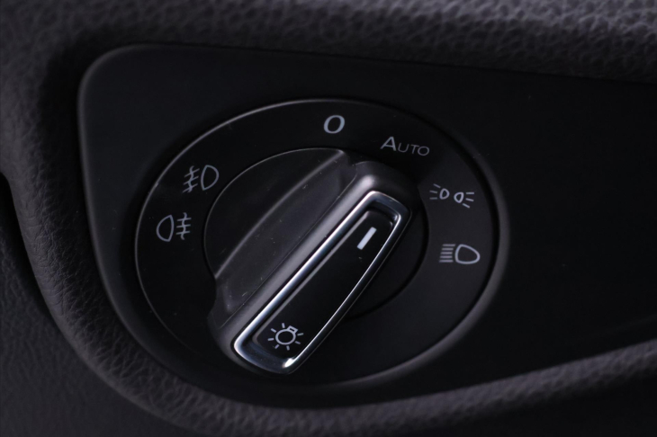 Volkswagen Touran 1,6 TDI 85kW CZ Comfortline