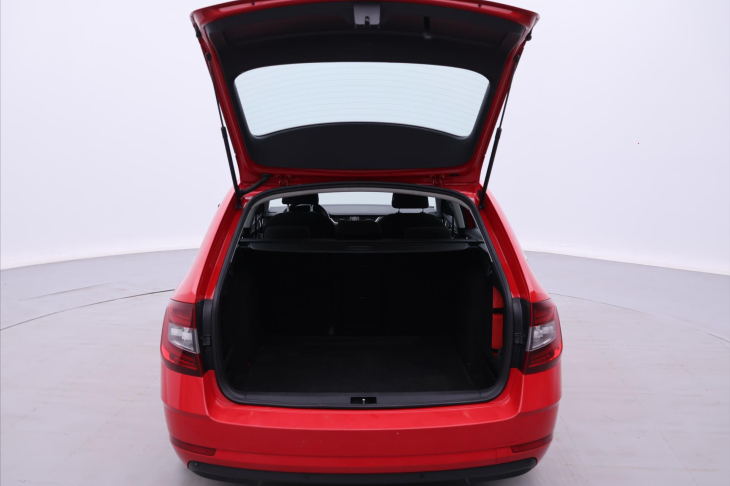 Škoda Octavia 2,0 TDI 135kW DSG 4x4 CZ Style