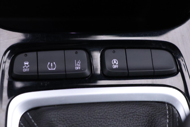 Opel Crossland 1,2 T 81kW CZ Elegance Záruka