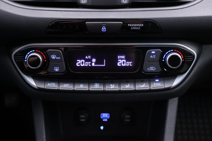 Hyundai i30 1,0 T-GDi 88kW CZ DPH