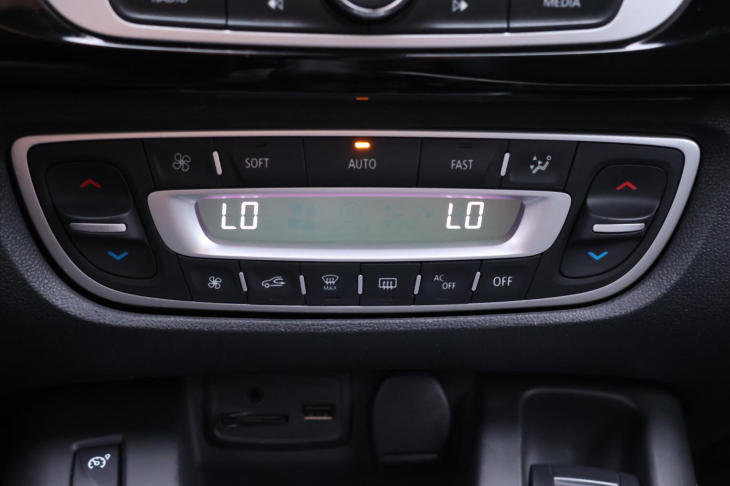 Renault Grand Scénic 2,0 dCi 118kW Navi Kůže CZ