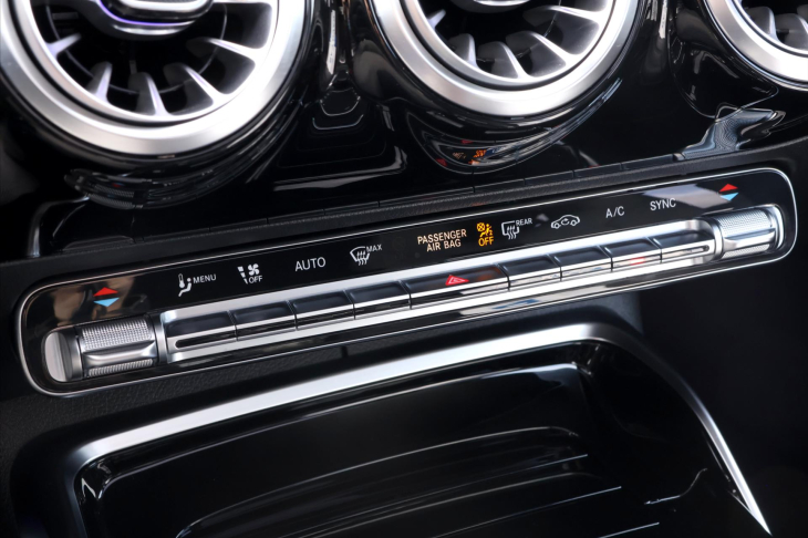 Mercedes-Benz Třídy A 2,0 45 S AMG 4Matic+ 310kW DPH