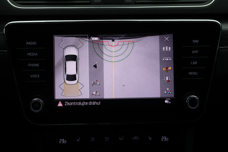 Škoda Superb 1,5 TSI DSG Business 1.Maj DPH