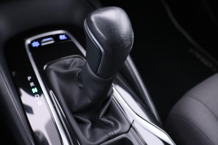 Toyota Corolla 1,8 Hybrid 90kW e-CVT CZ