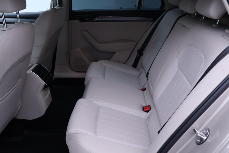 Škoda Superb 2,0 TDI 110kW Style CZ DPH 1.Maj