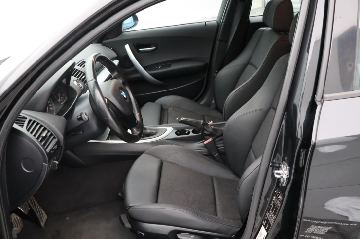 BMW Řada 1 3,0 130i 209kW Aut.Klima