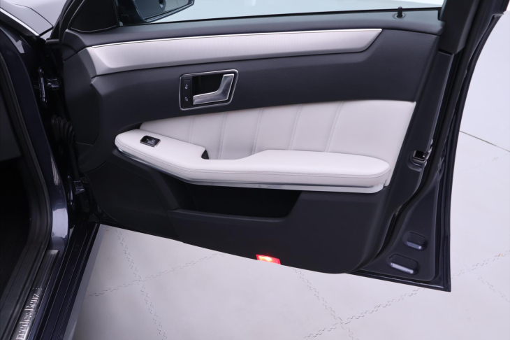 Mercedes-Benz Třídy E 3,0 350 BlueTEC 185kW Avantgarde