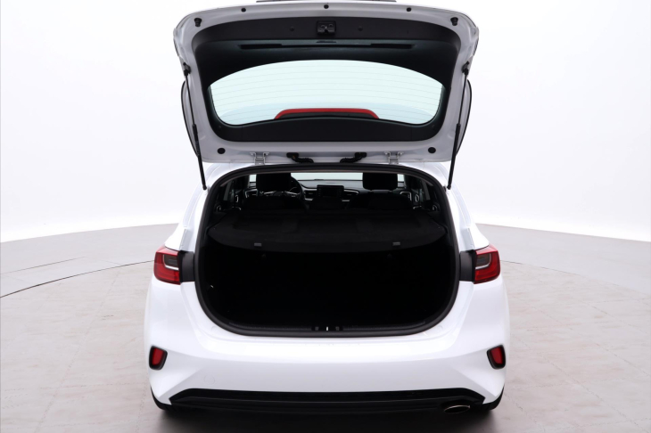 Kia Ceed 1,4 i 73 kW Exclusive CZ DPH