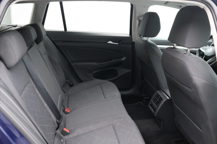 Volkswagen Golf 1,5 TSI EVO 110kW mHEV Life DSG