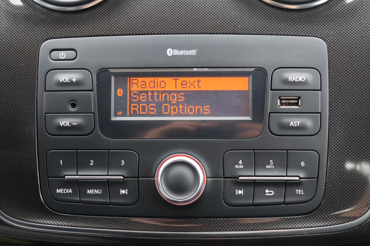 Dacia Logan 1,0 SCe Klimatizace CZ