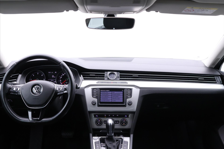 Volkswagen Passat 2,0 TDI 110kW DSG Comfort Navi