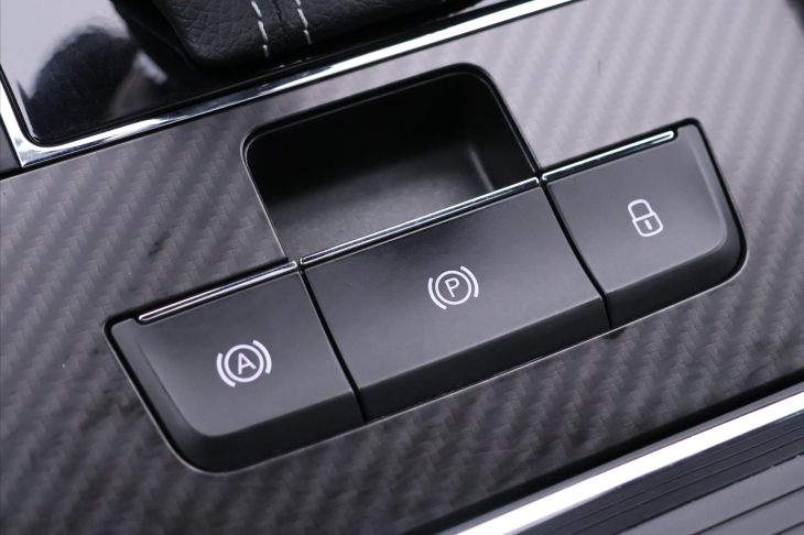 Škoda Superb 2,0 TDI 110kW SportLine Combi DSG