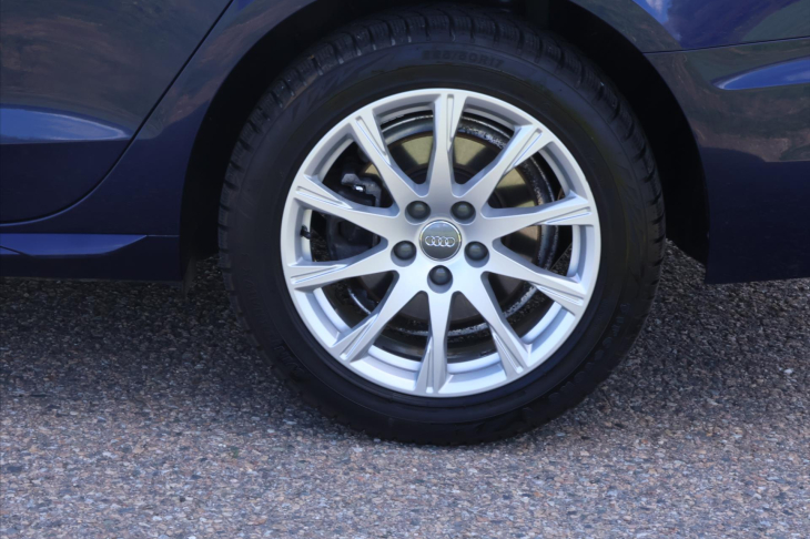 Audi A4 2,0 35 TDI CZ Advanced DPH