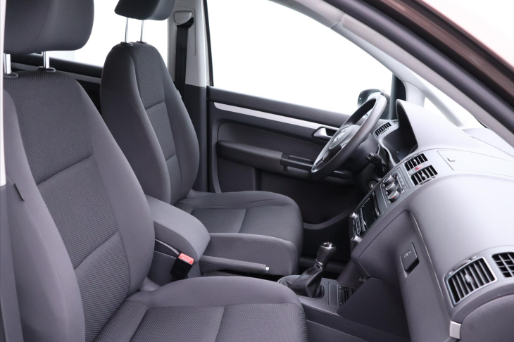 Volkswagen Touran 1,6 TDI CZ 7-Míst Serv.Kniha