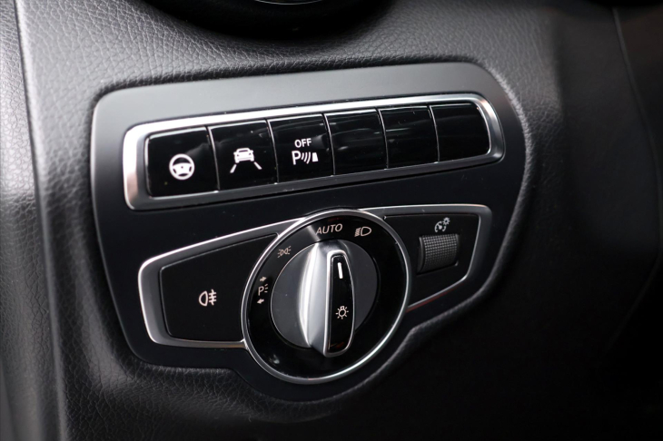 Mercedes-Benz GLC 2,0 250 4MATIC AMG LINE