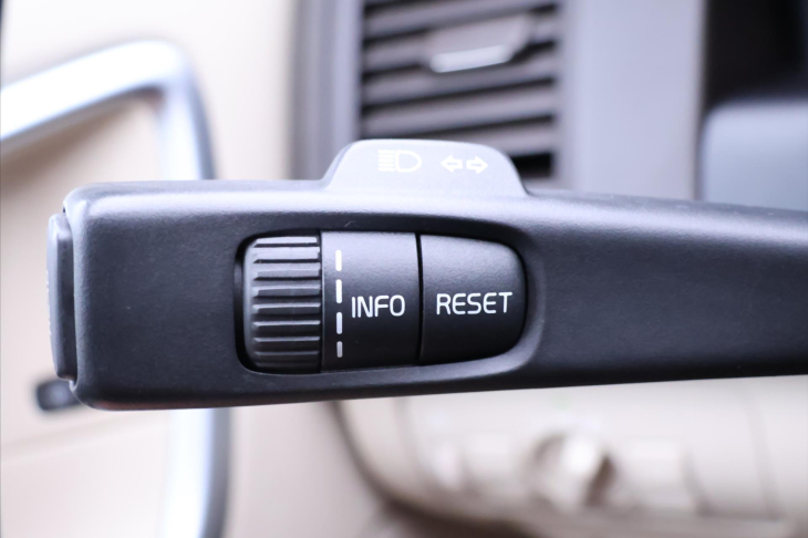 Volvo XC60 2,4 D3 120kW AWD AT Summum