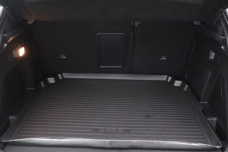 Peugeot 3008 1,5 BlueHDI 96kW GT Aut. CZ DPH