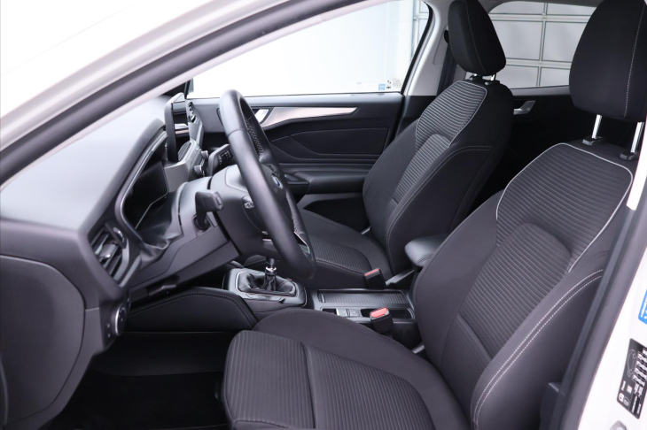 Ford Focus 1,5 Titanium X CZ 1.Maj. DPH
