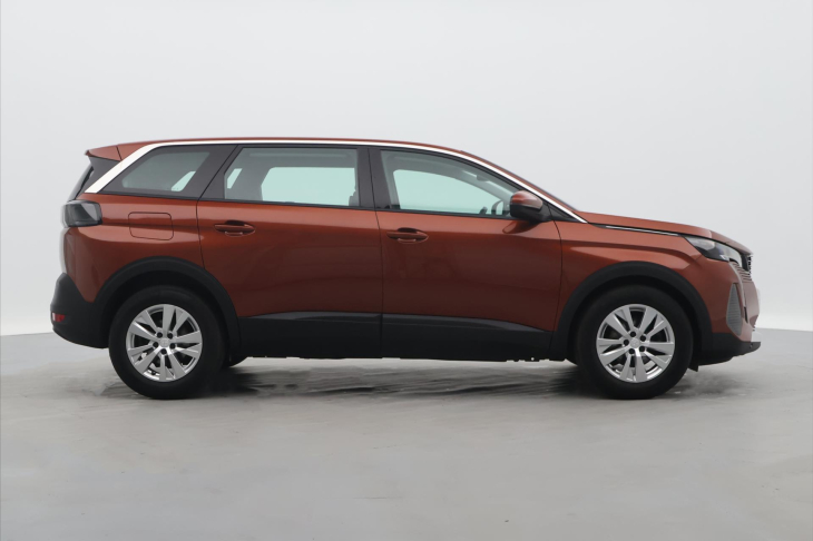 Peugeot 5008 1,5 HDI 96kW 7-Míst CZ DPH