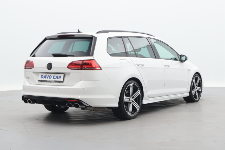 Volkswagen Golf 2,0 TSI R 221kW DSG 4M 1.Maj