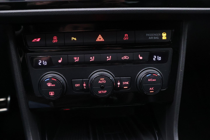 Seat Leon 2,0 TSI Cupra 221kW 4Drive DSG