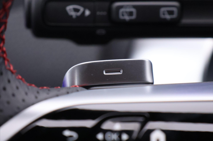 Mercedes-Benz GLB 2,0 200d 4Matic AMG Premium