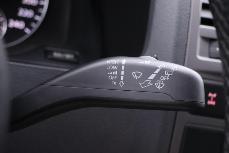 Volkswagen California 2,0 TDI 132kW CZ 7míst DPH Beach