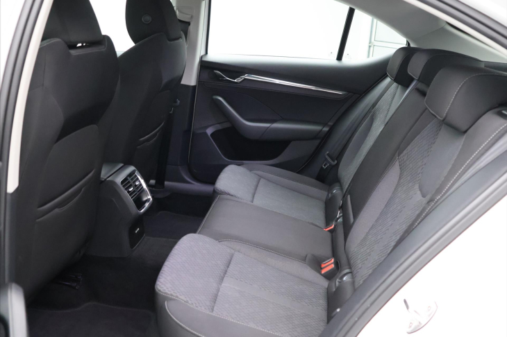 Škoda Octavia 2,0 TDI 85kW Style CZ DPH
