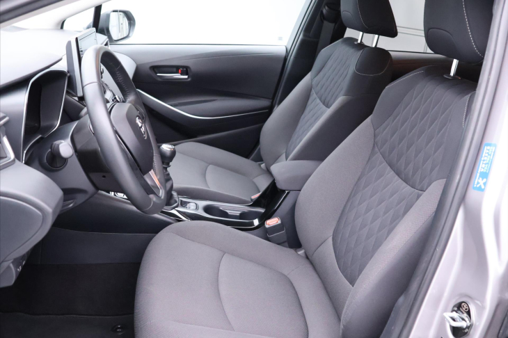 Toyota Corolla 1,6 i 97 kW CZ 45'521 Km