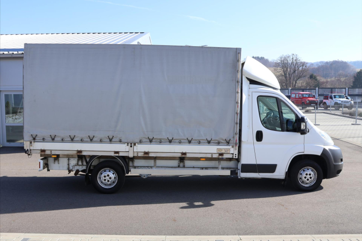Peugeot Boxer 2,2 HDi 88kW L4H3 CZ 8 palet