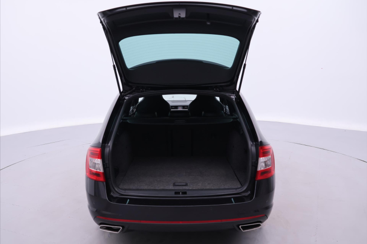 Škoda Octavia 2,0 TDI RS 135kW Xenon Kůže