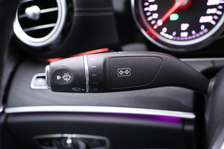 Mercedes-Benz Třídy E 2,0 220d 143kW AMG Burmester
