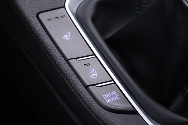 Hyundai i30 1,5 T-GDI 117kW Smart DPH CZ